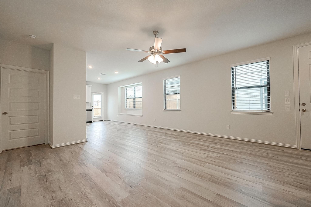 27838 Western Creek Court - Photo 8