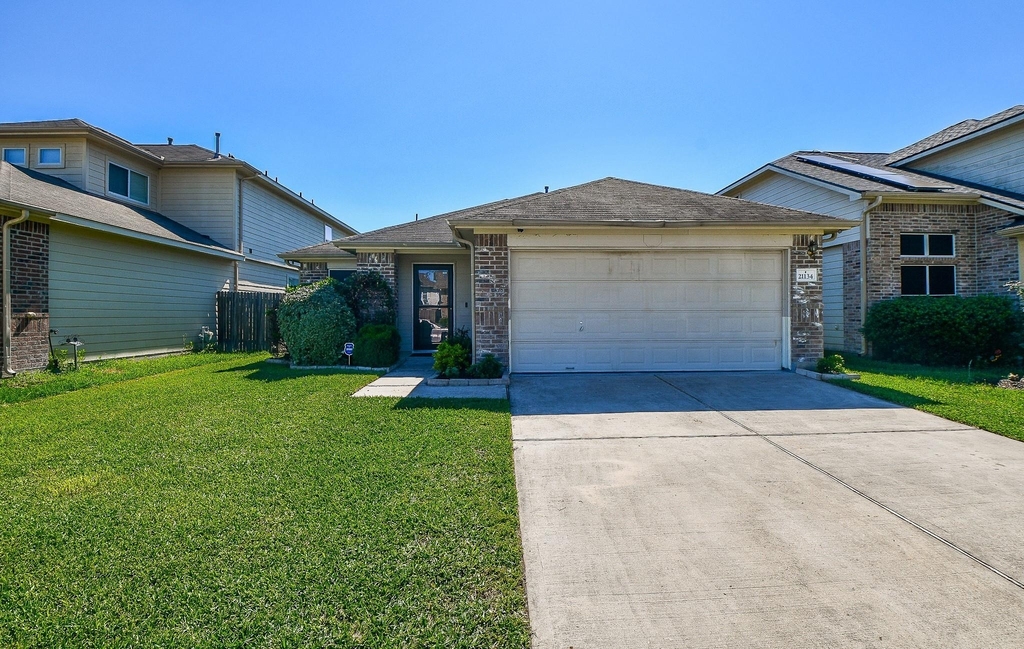 21134 Normand Meadows Lane - Photo 0
