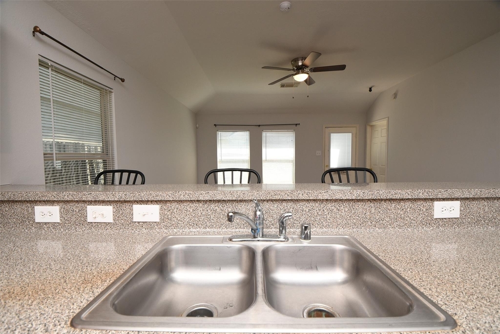 21134 Normand Meadows Lane - Photo 10
