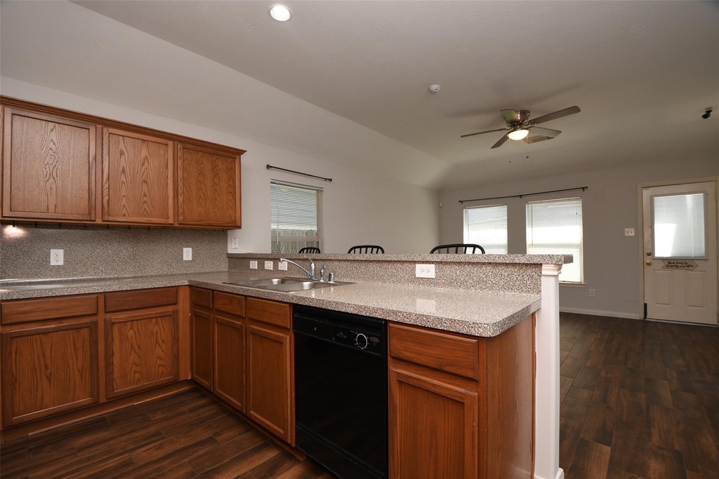 21134 Normand Meadows Lane - Photo 9