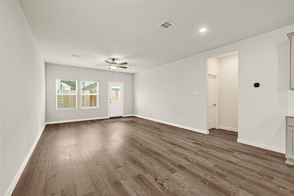 7735 Bergamot Circle - Photo 7