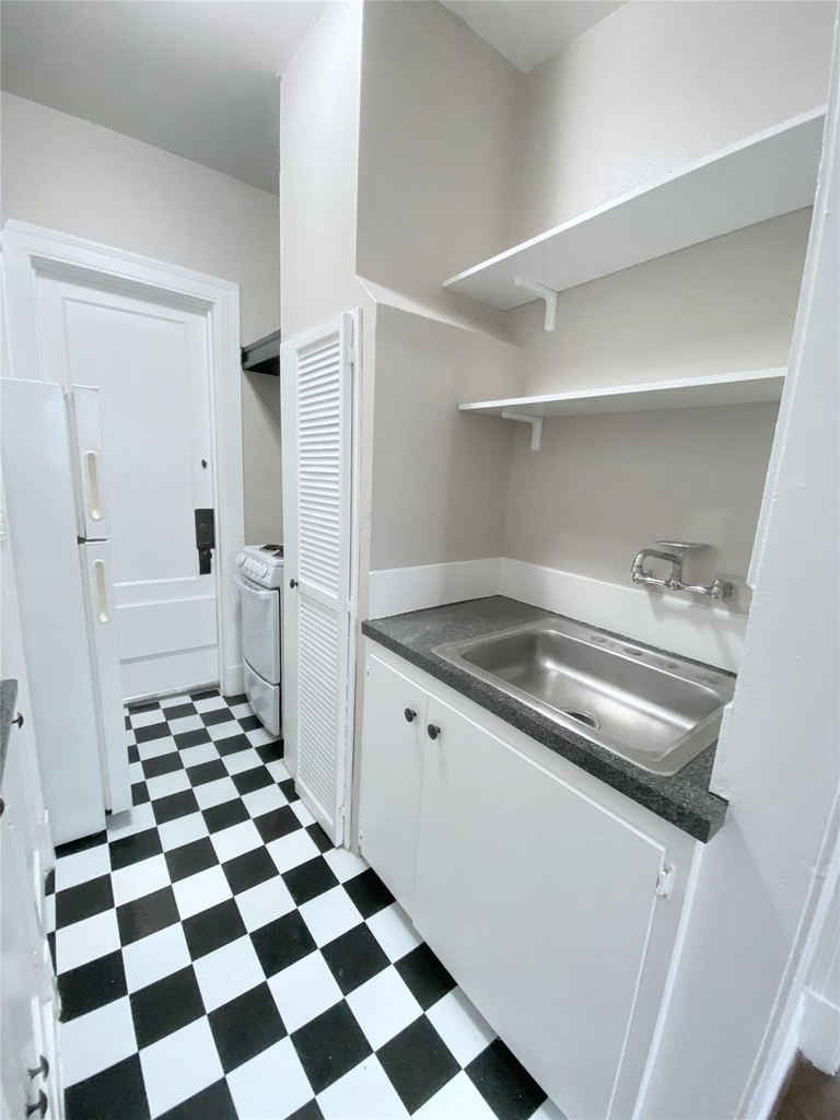 3920 Fannin Street - Photo 10