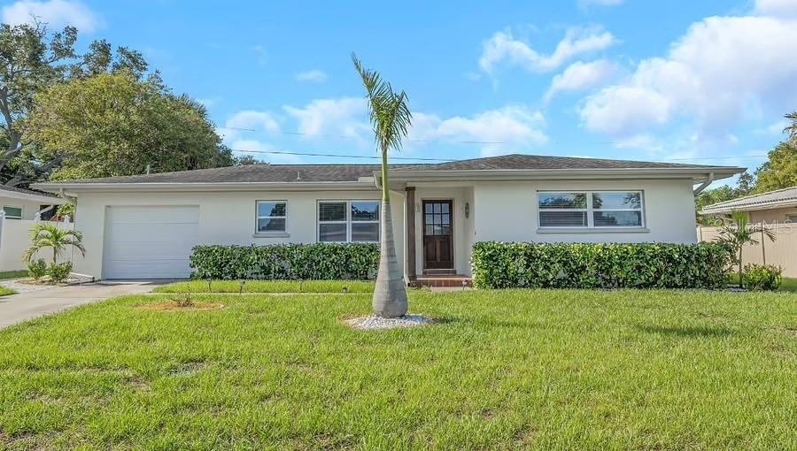 1579 Elizabeth Lane - Photo 0