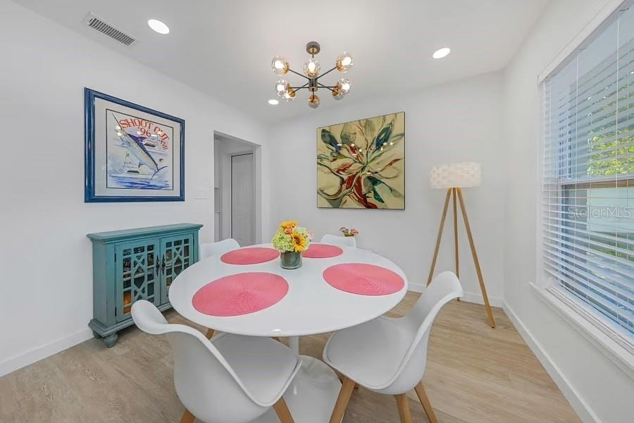 1579 Elizabeth Lane - Photo 2