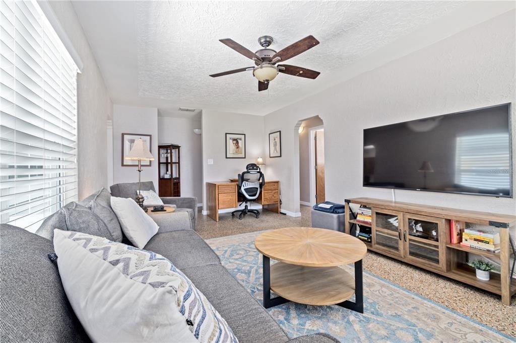 4122 W Gray Street - Photo 1