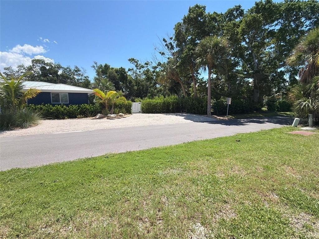 561 Tarawitt Drive - Photo 4