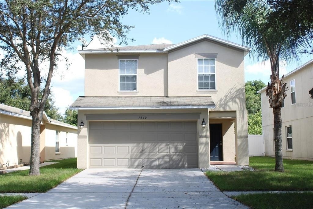7840 Carriage Pointe Drive - Photo 0