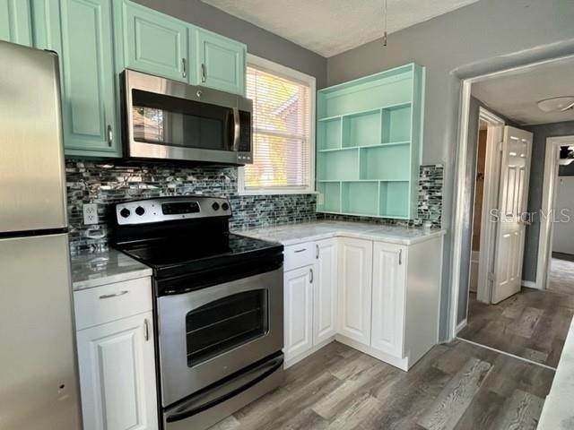 2720 Edwards Avenue S - Photo 8