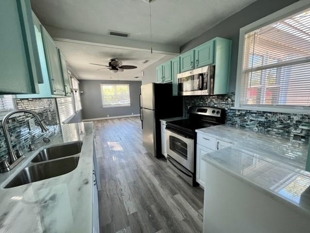 2720 Edwards Avenue S - Photo 4