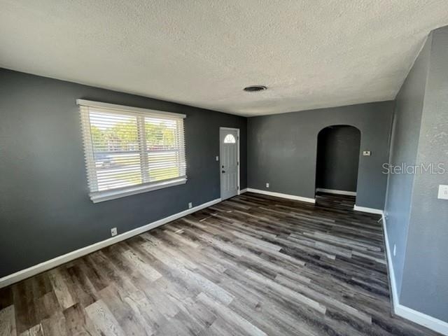 2720 Edwards Avenue S - Photo 2