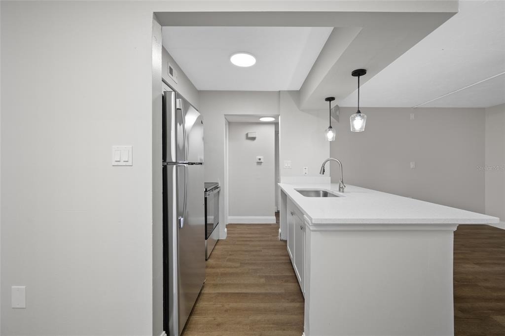 1500 W Bay Drive - Photo 4