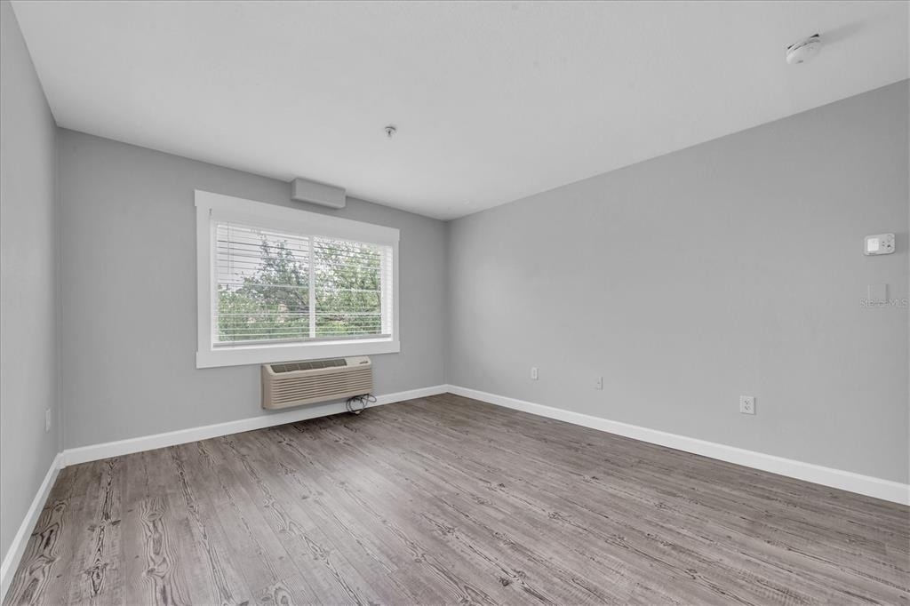 406 W Cedar Street - Photo 13