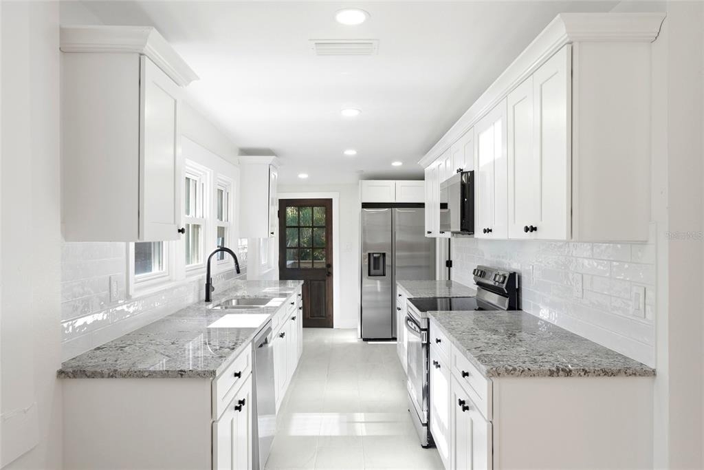 511 E Frances Avenue - Photo 11