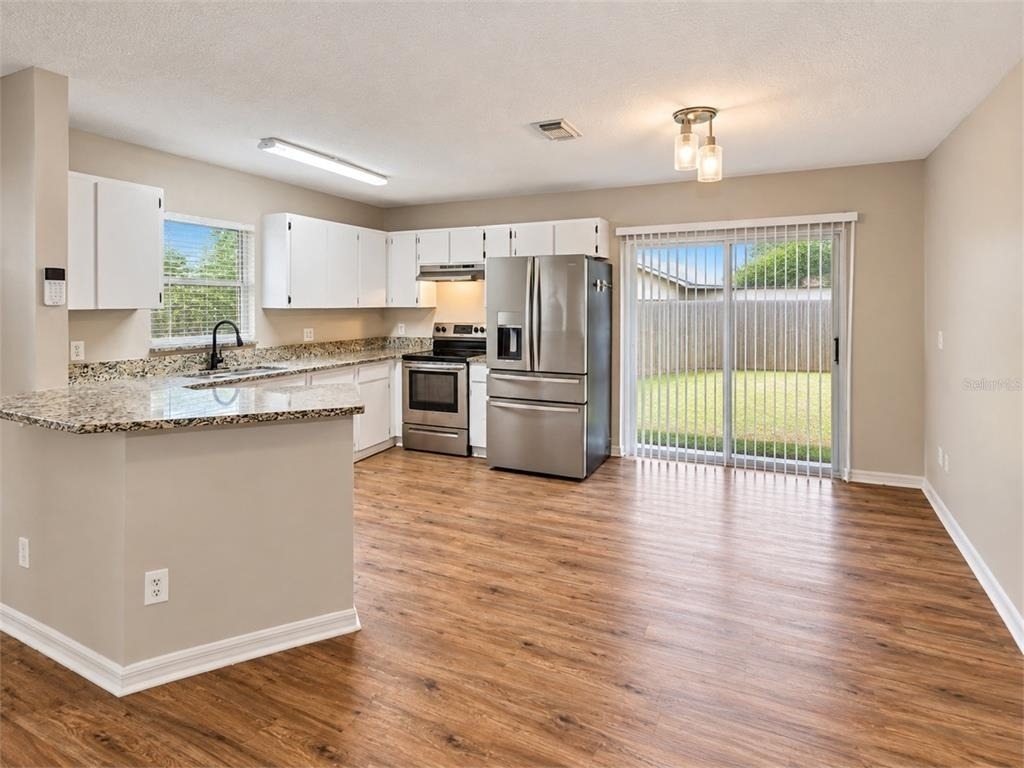 3304 E Mohawk Avenue - Photo 1