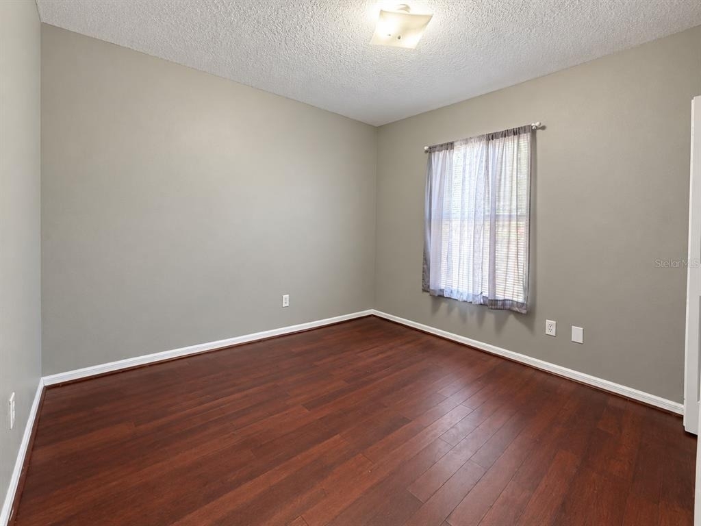 9620 N Connechusett Road - Photo 10