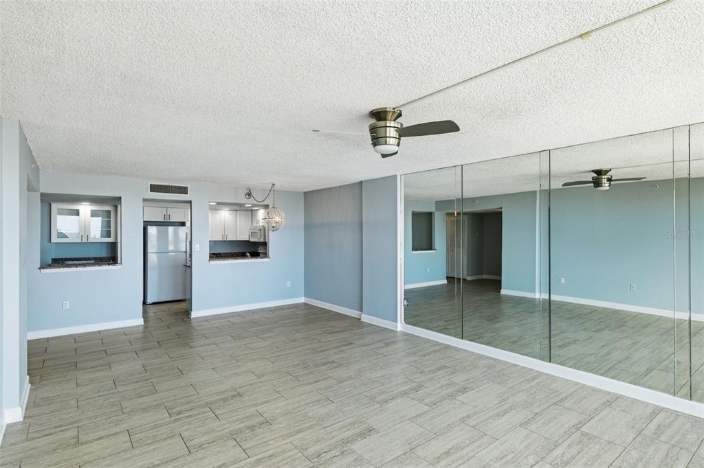 400 Island Way - Photo 7
