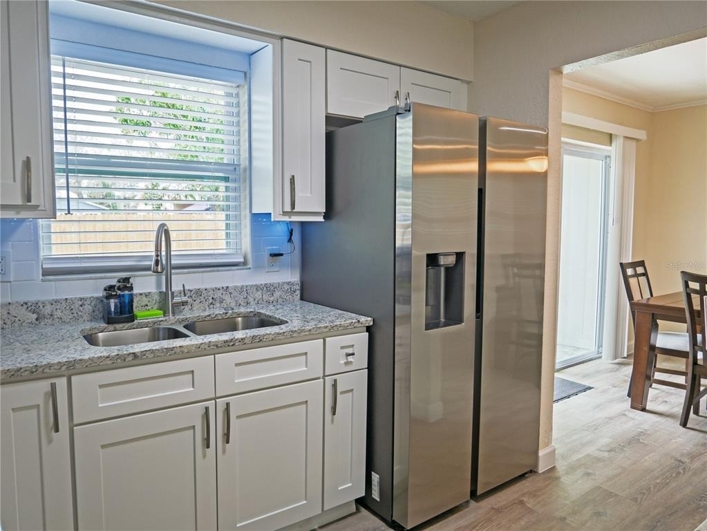 1122 Tangerine Street - Photo 3