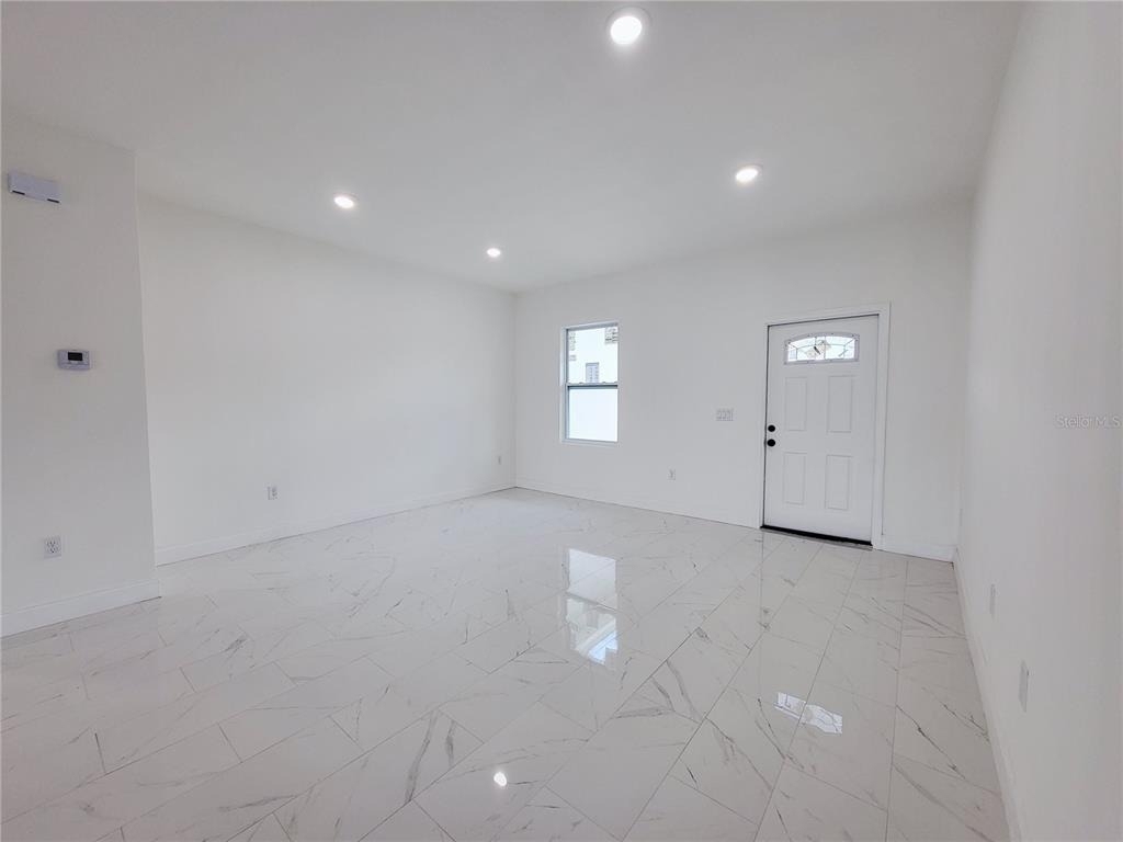 1098 Hammacher Avenue Sw - Photo 4