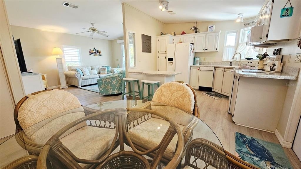 9122 Kestral Circle - Photo 5