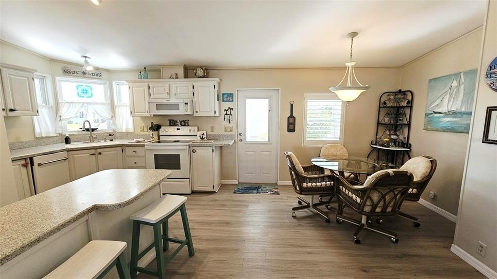 9122 Kestral Circle - Photo 8