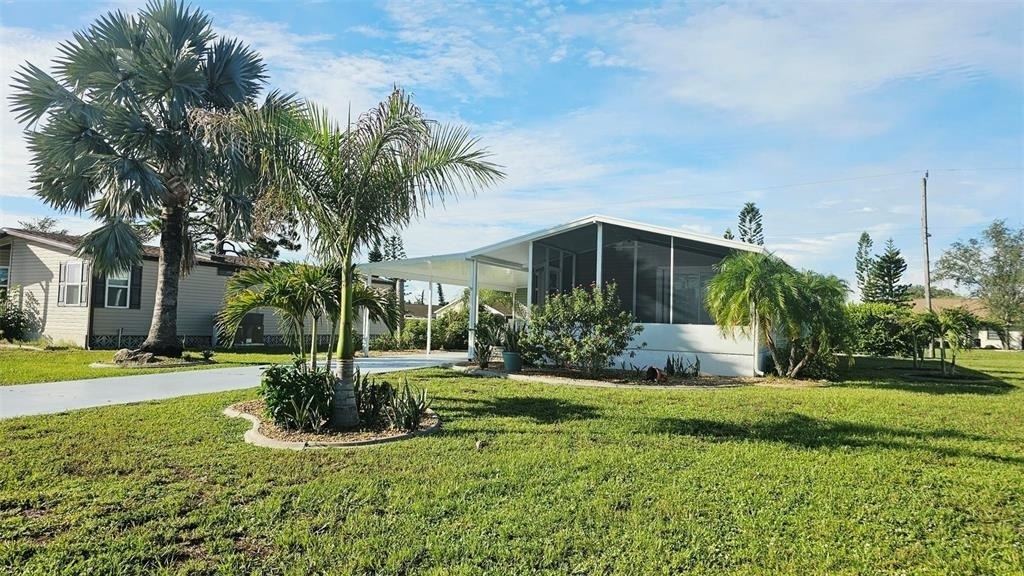 9122 Kestral Circle - Photo 0