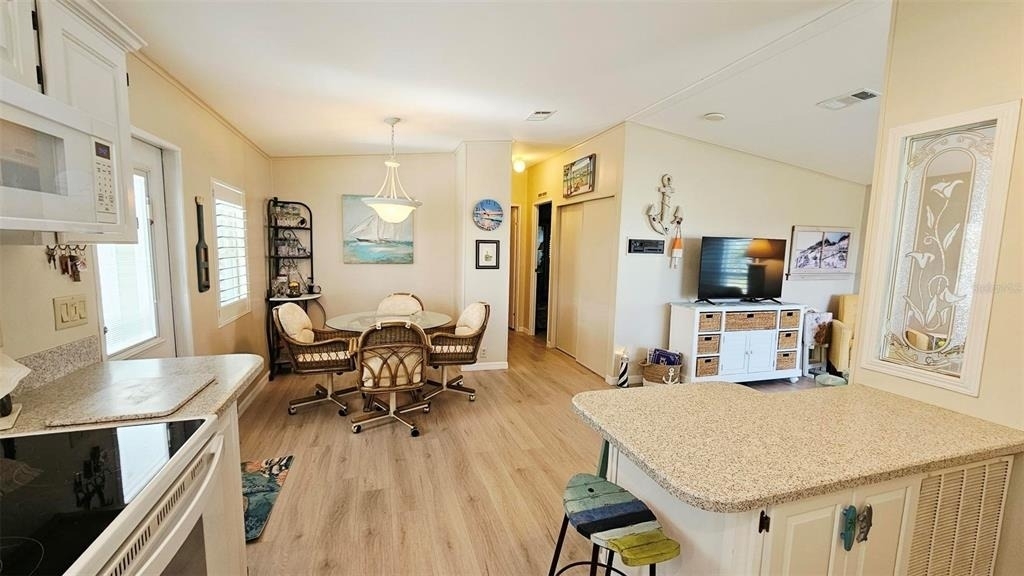 9122 Kestral Circle - Photo 7