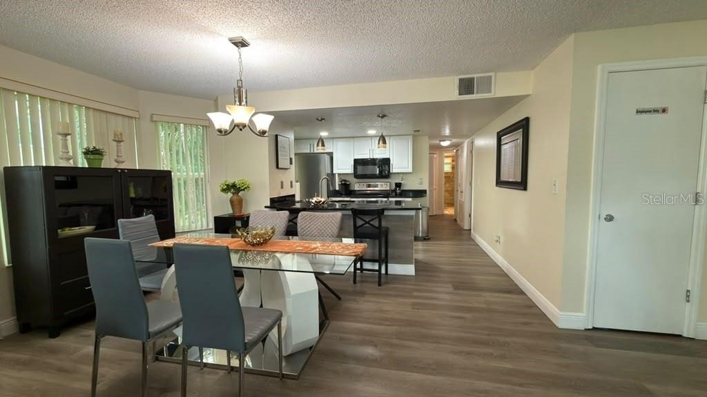 5003 Laguna Bay Circle - Photo 4