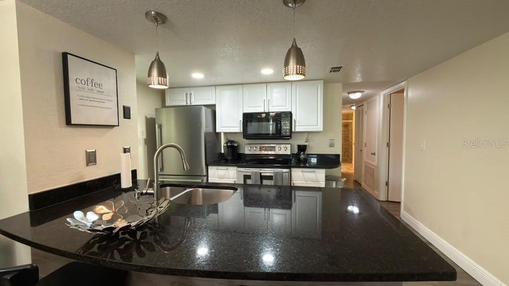 5003 Laguna Bay Circle - Photo 5