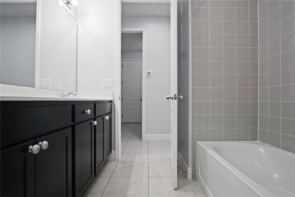 5627 Western Sun Drive - Photo 15