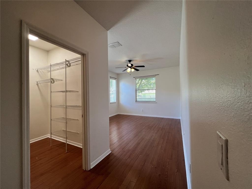 554 Hiawatha Palm Place - Photo 10