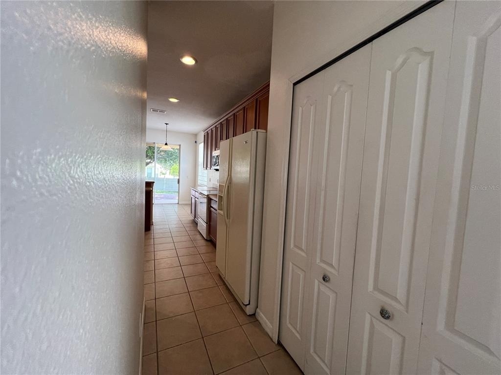 554 Hiawatha Palm Place - Photo 5
