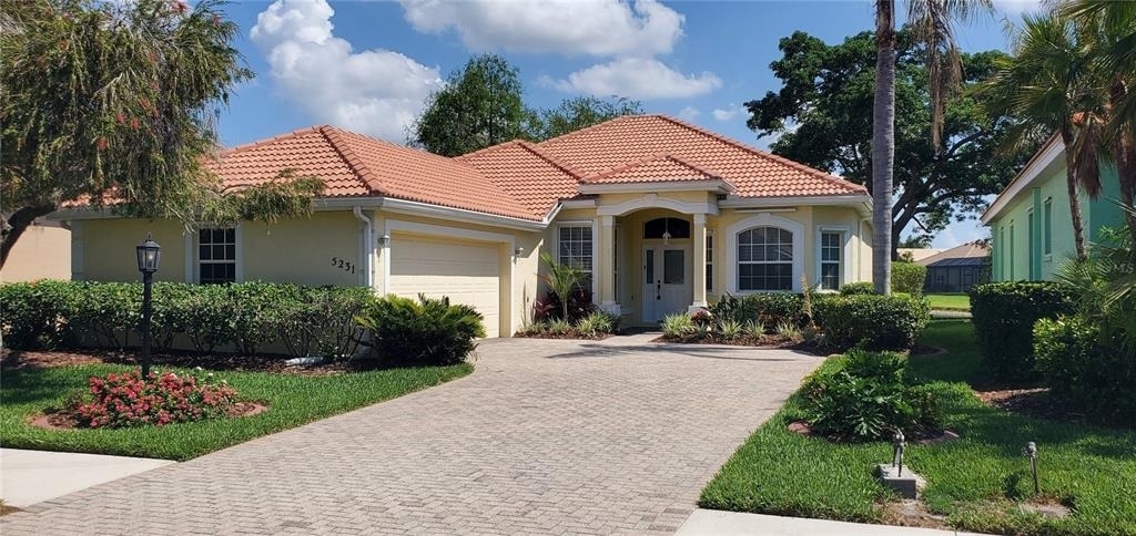 5231 Highbury Circle - Photo 0