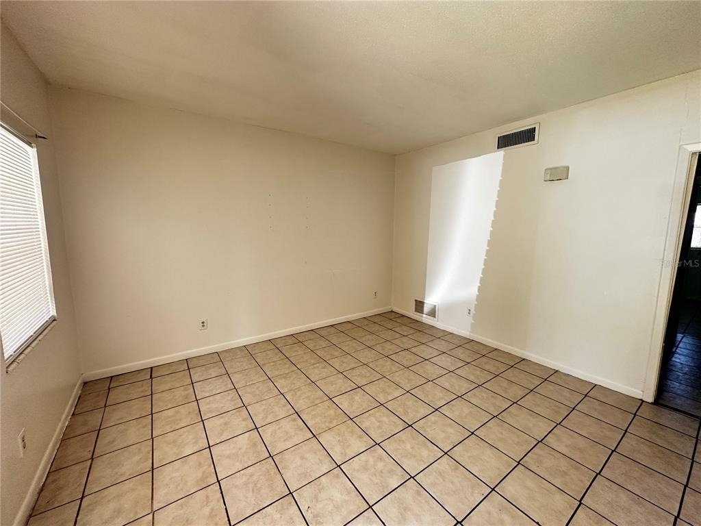 1315 Se Silver Springs Place - Photo 1