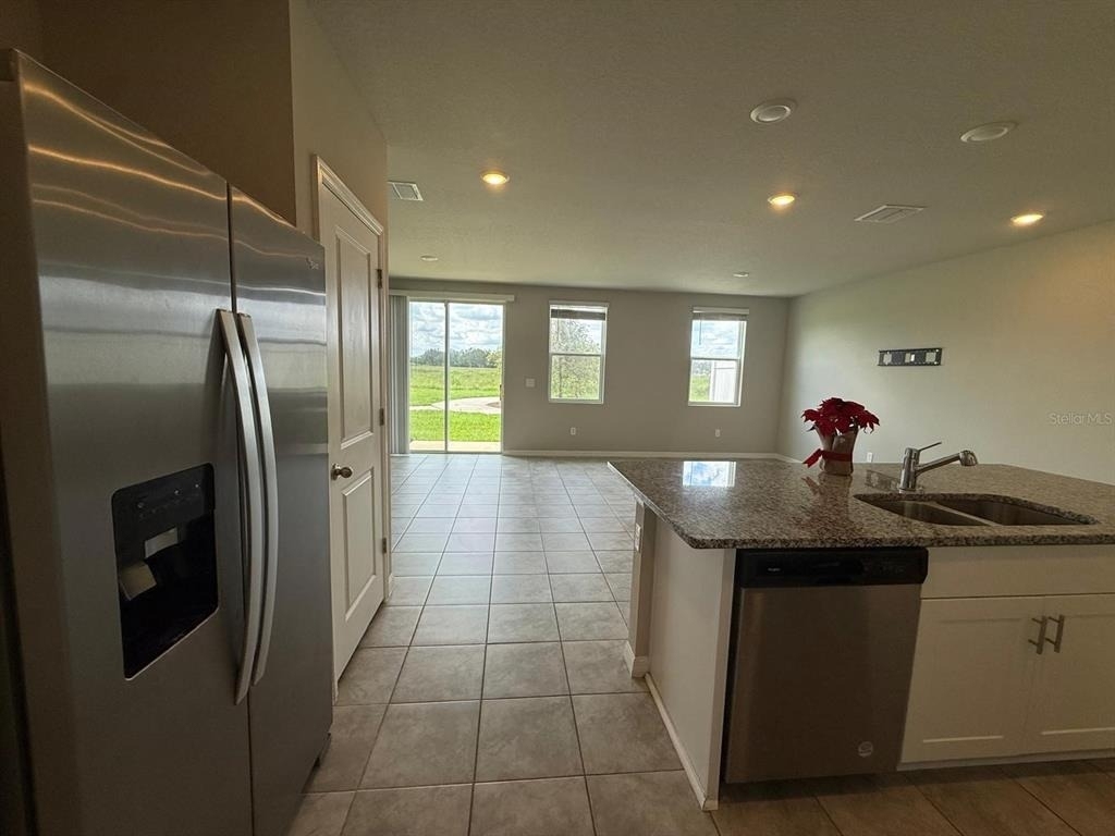 7627 Momentum Parkway - Photo 8