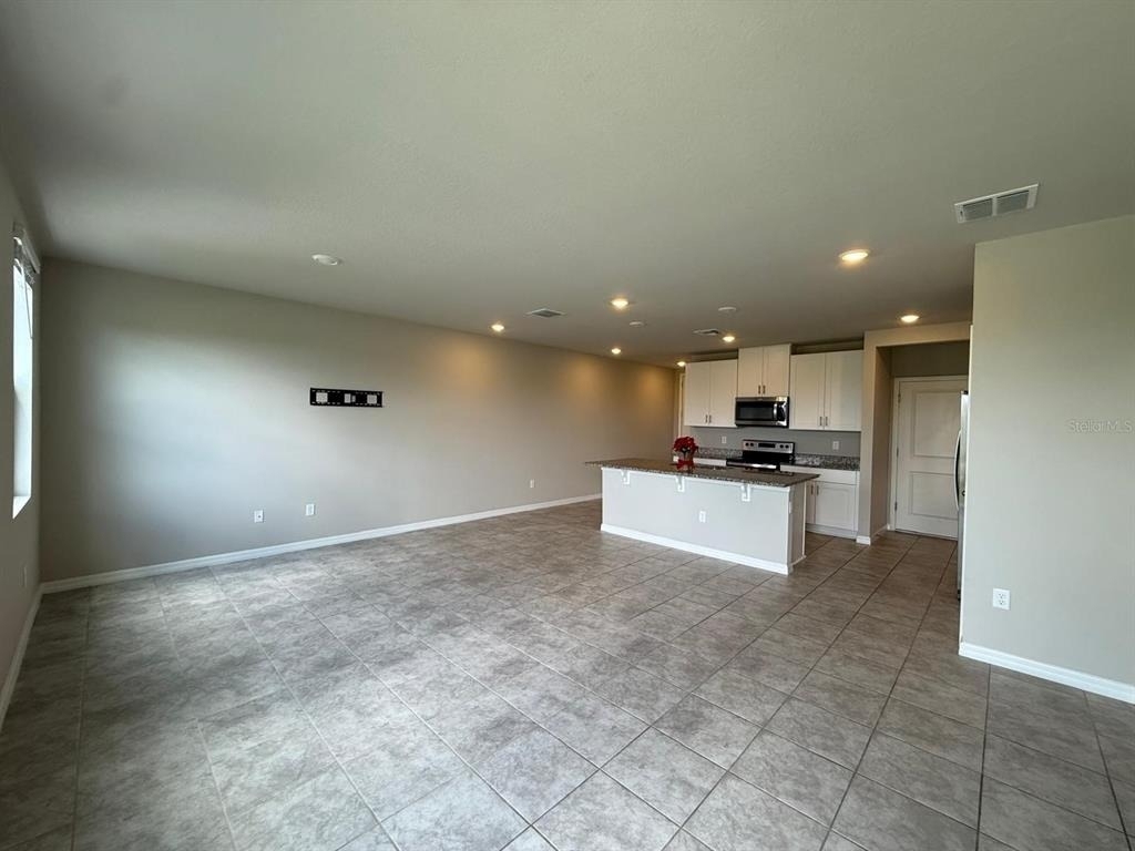 7627 Momentum Parkway - Photo 9