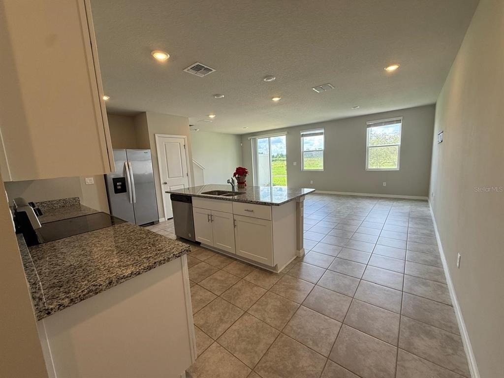 7627 Momentum Parkway - Photo 3