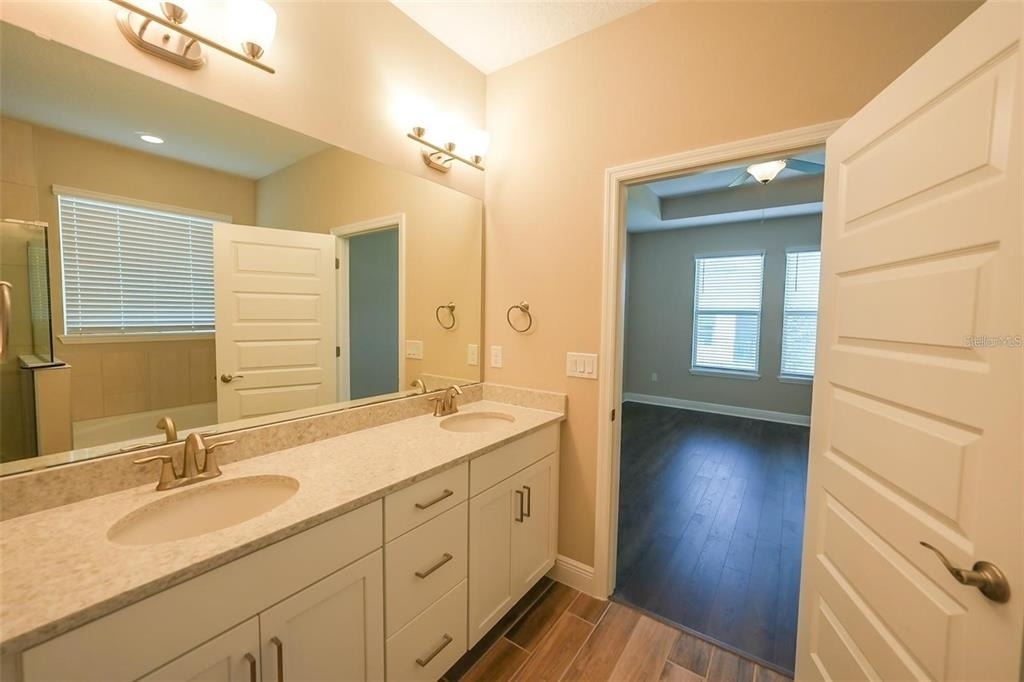 16284 Admiral Cove Lane - Photo 19
