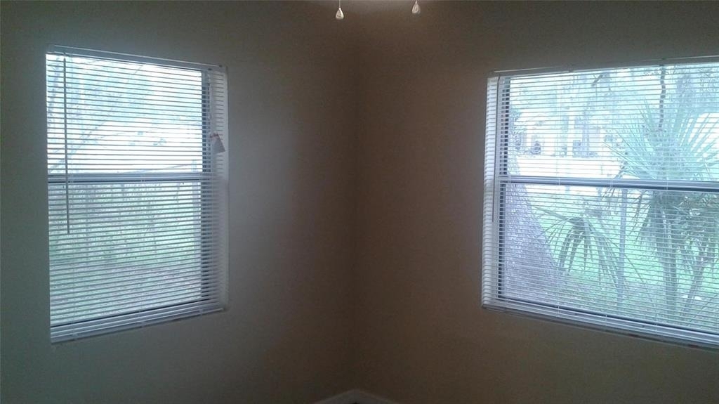 410 N Hill Avenue - Photo 12