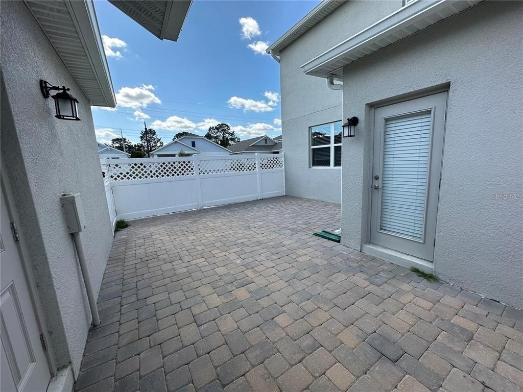 3037 Ella Way - Photo 11