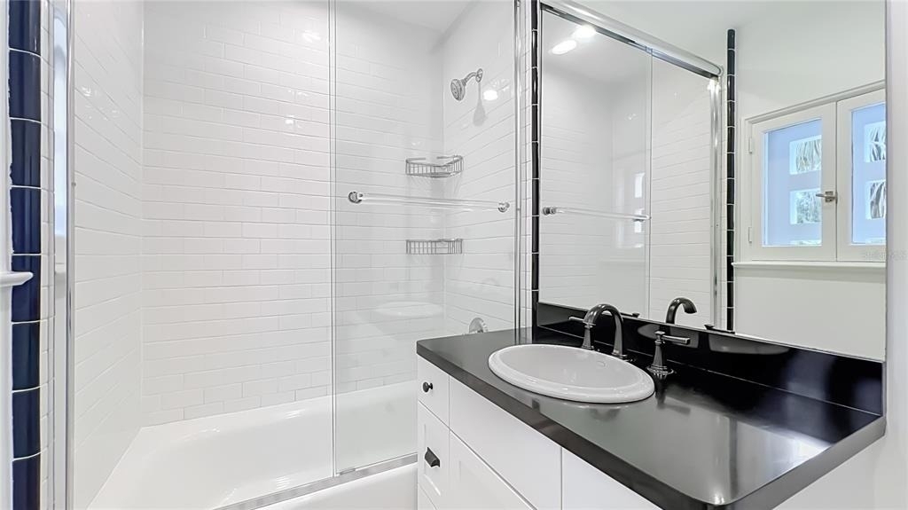 544 N Knowles Avenue - Photo 41