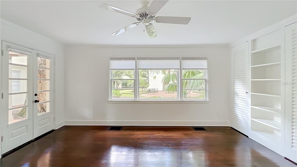 544 N Knowles Avenue - Photo 6