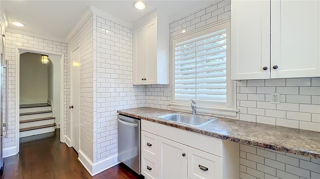 544 N Knowles Avenue - Photo 20