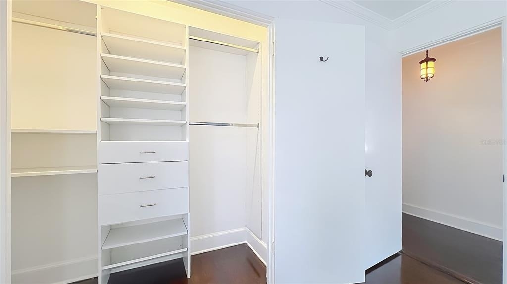 544 N Knowles Avenue - Photo 37