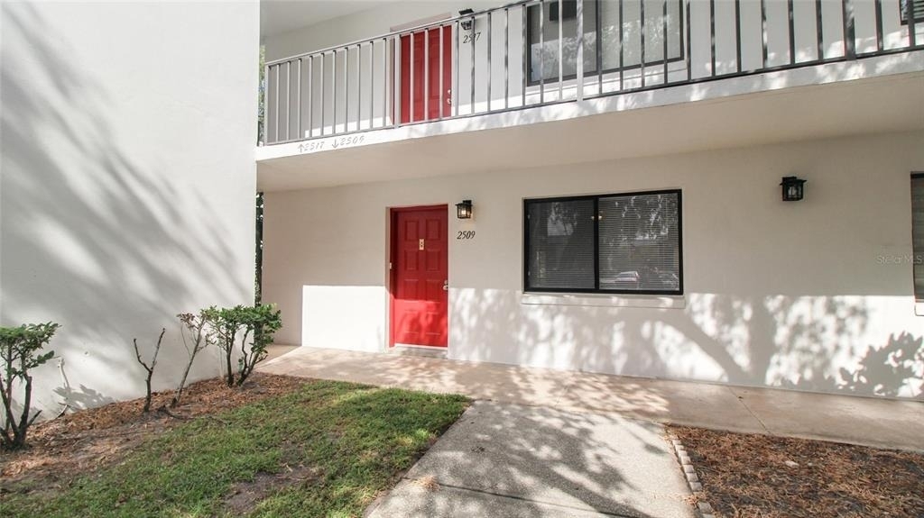 2509 Oak Park Way - Photo 0