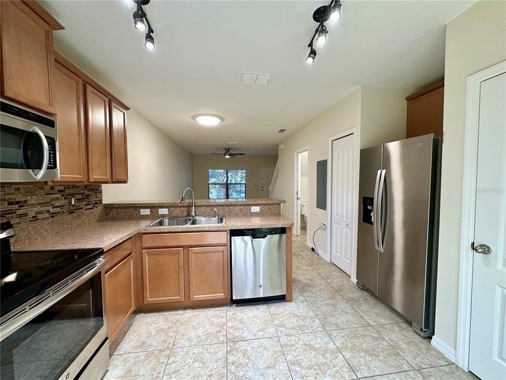 1121 Trillium Park Lane - Photo 5