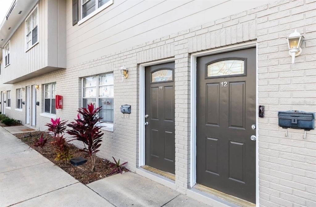 2140 S Palmetto Avenue - Photo 1