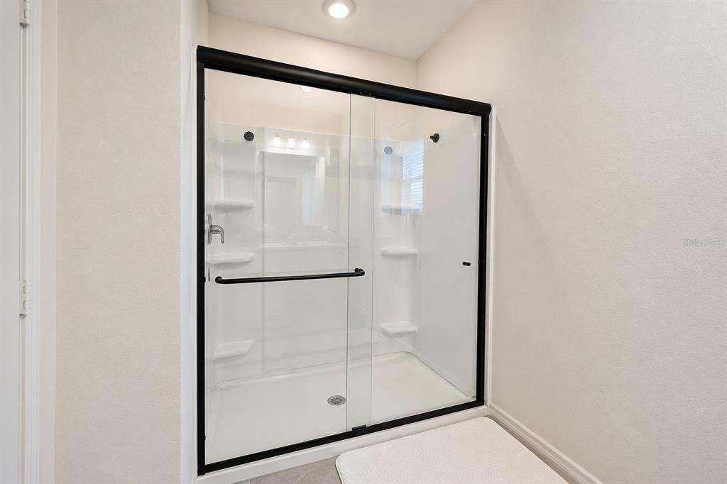 654 Park Place Blvd - Photo 17