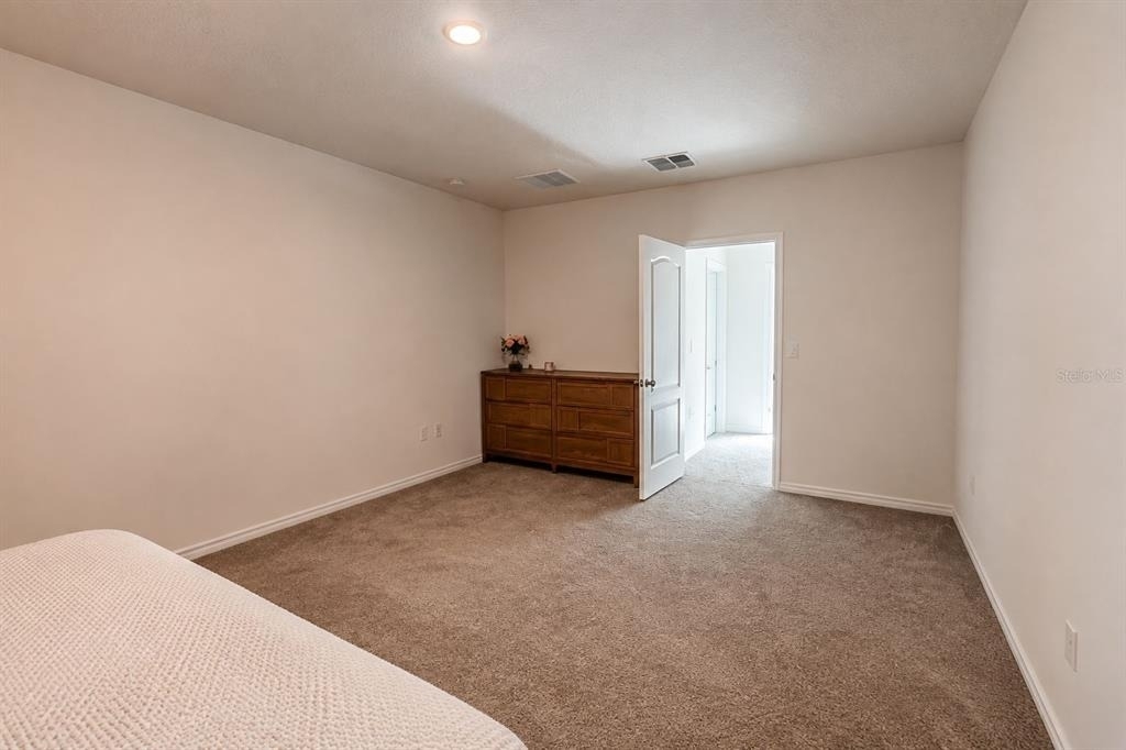 654 Park Place Blvd - Photo 11