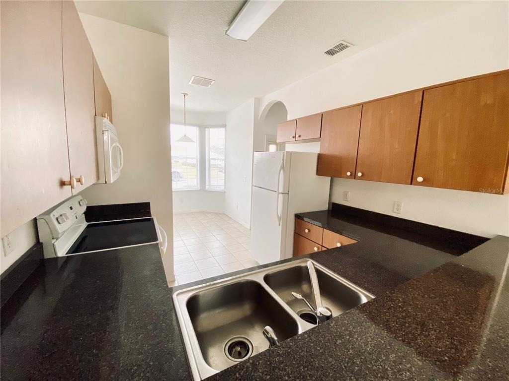 1194 S Beach Circle - Photo 8