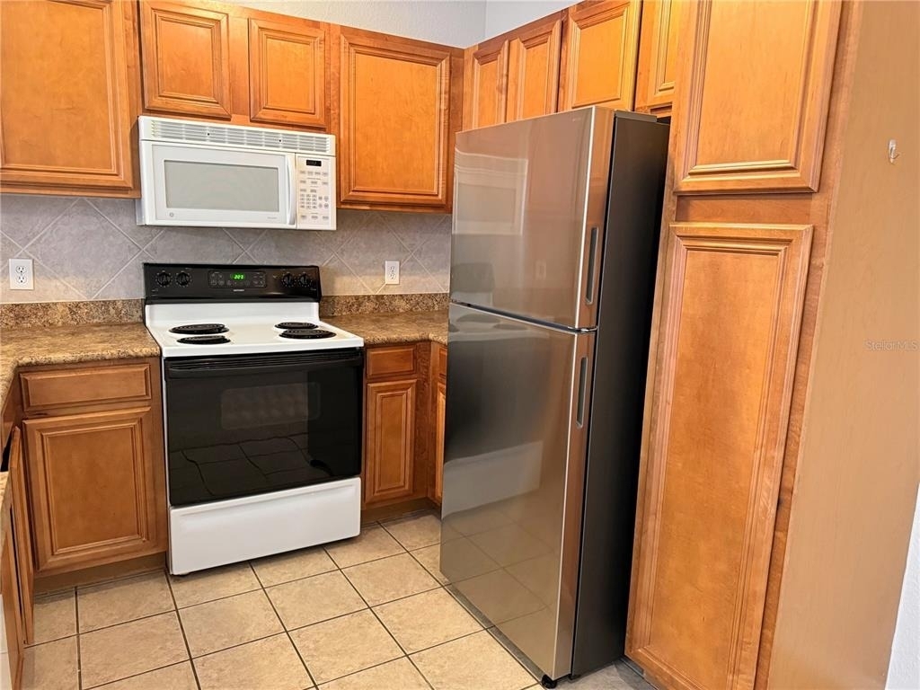 6131 Metrowest Boulevard - Photo 6